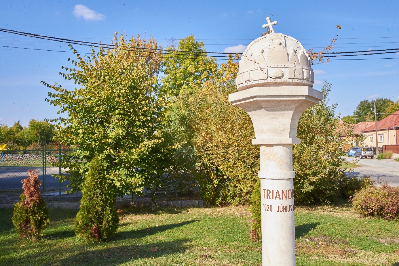 Ecsédi Trianoni emlékmű, fotó: Ecséd Községi Önkormányzat